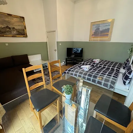 Central And Affordable Flat For 6 People In Zone 1 - Baker Street - With Breakfast Included Лондон Экстерьер фото