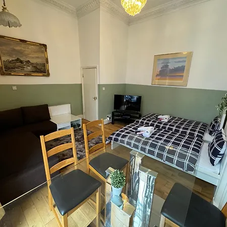 Central And Affordable Flat For 6 People In Zone 1 - Baker Street - With Breakfast Included Лондон Экстерьер фото