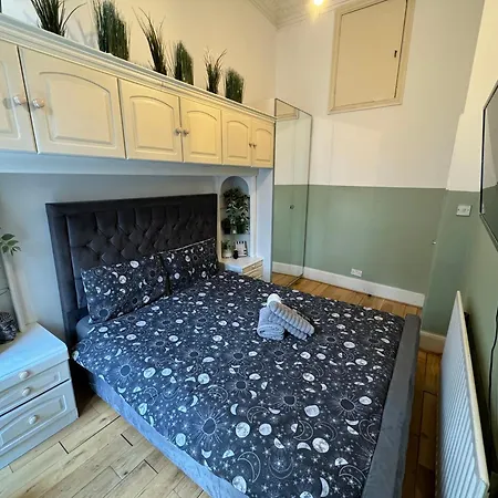 Central And Affordable Flat For 6 People In Zone 1 - Baker Street - With Breakfast Included Лондон Экстерьер фото