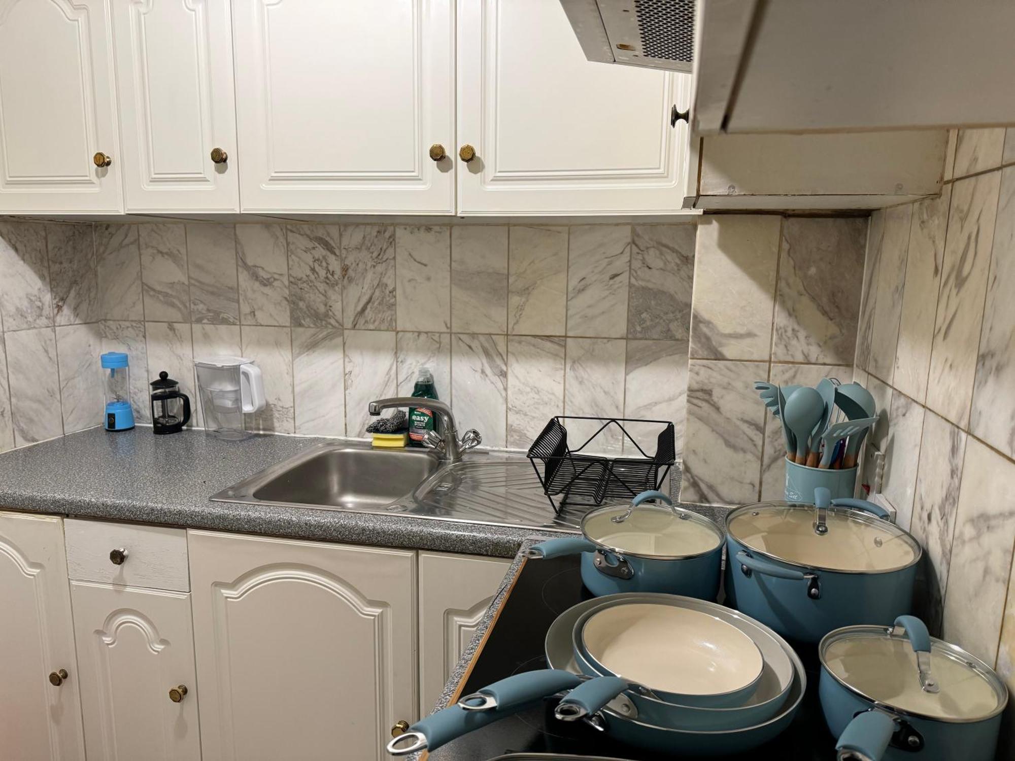 Апартаменты And Affordable Flat For 6 People In Zone 1 - Baker Street - With Breakfast Included